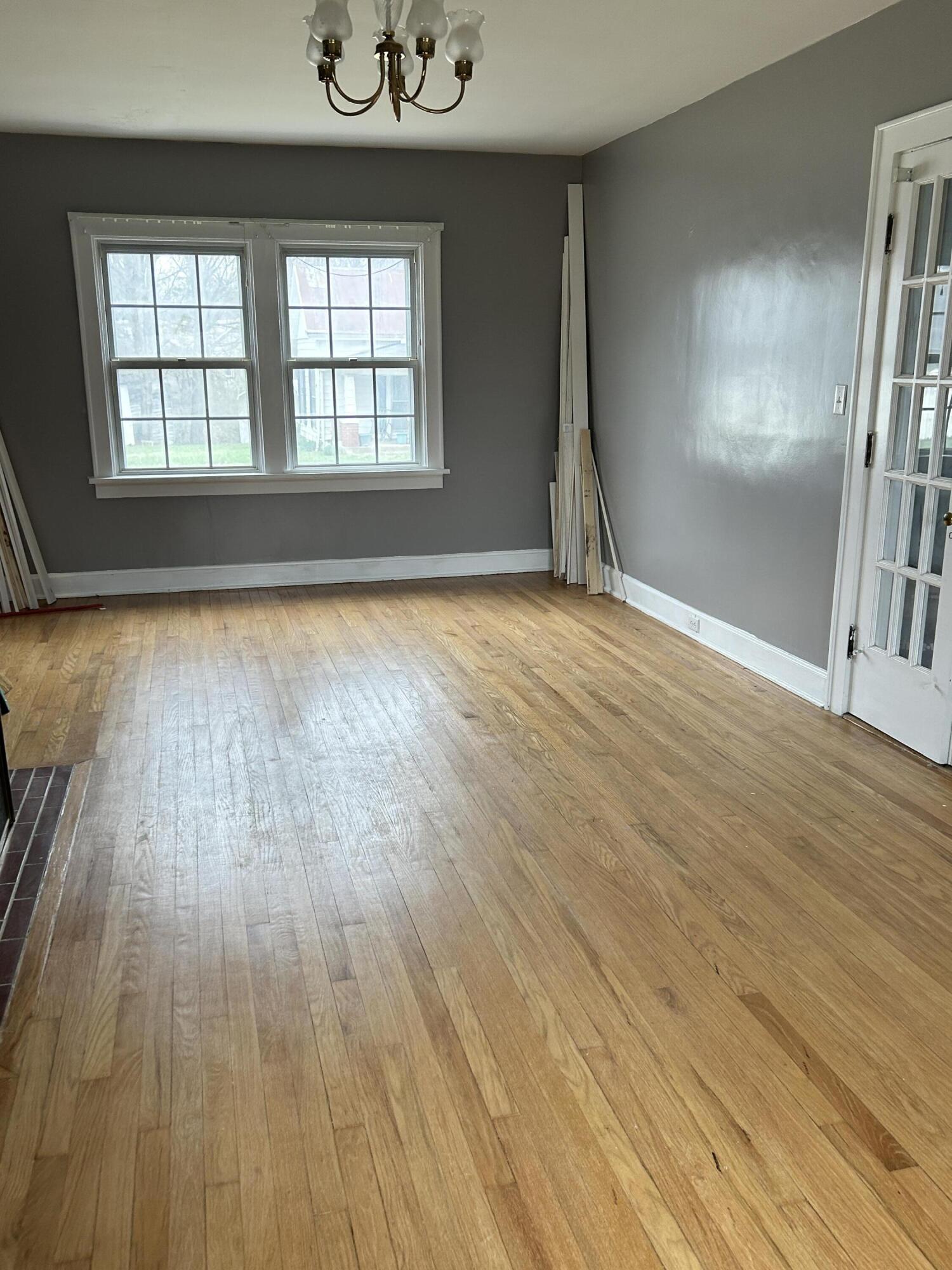 222 Main Street Owenton, KY 40359 - Photo 11 of 32 Living2