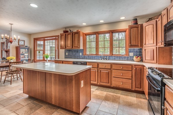 34 Nashua Road Groton, MA 01450 - Photo 12 of 30 Gallery Image 12