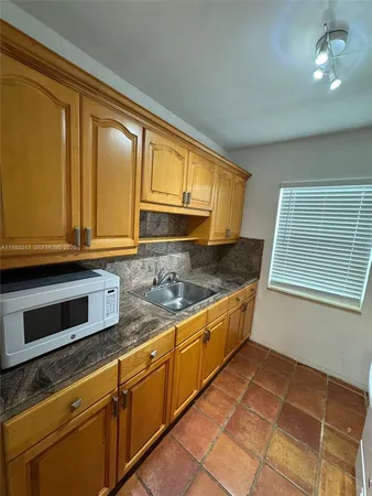 $235,000 | 1610 Michigan Avenue, Unit 6, Miami Beach, FL 33139