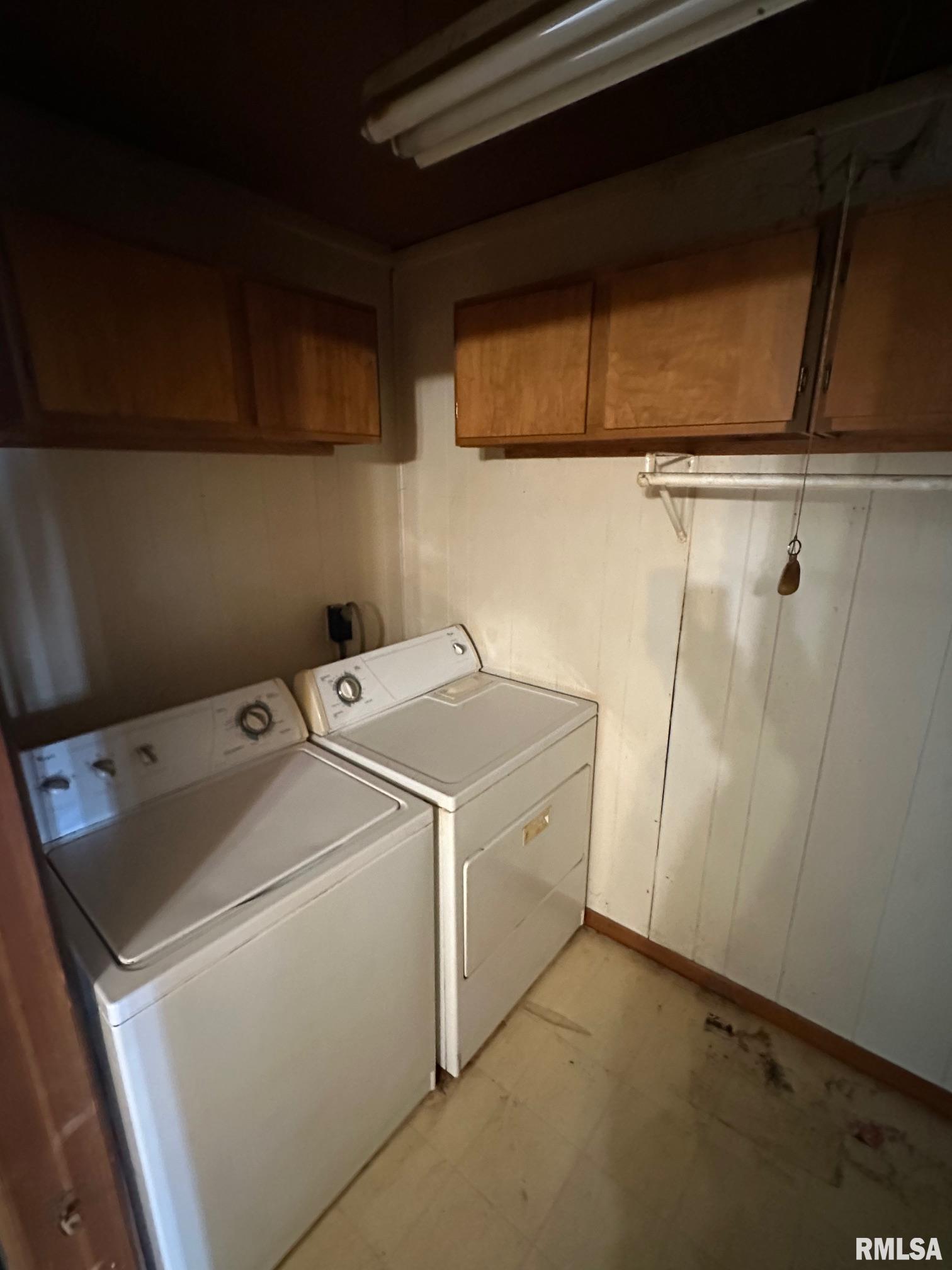 801 Buckingham Road Chatham, IL 62629 - Photo 5 of 18