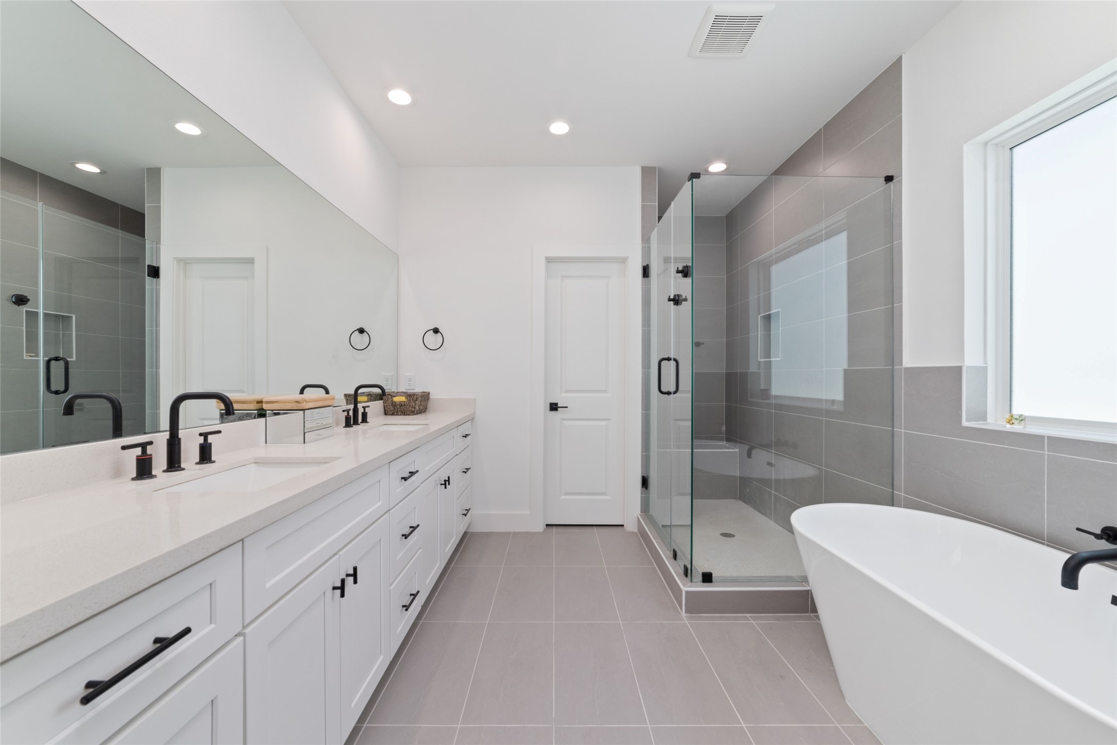 3444 Bolin Road Houston, TX 77092 - Photo 16 of 28