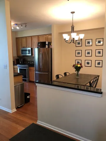 $2,890 | 2911 Stockton Court, Naperville, IL 60564