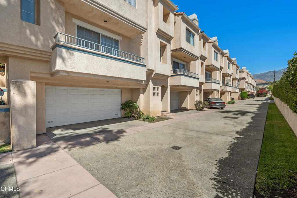 1033 West Duarte Road, Unit A Arcadia, CA 91007 - Photo 21 of 21 complex