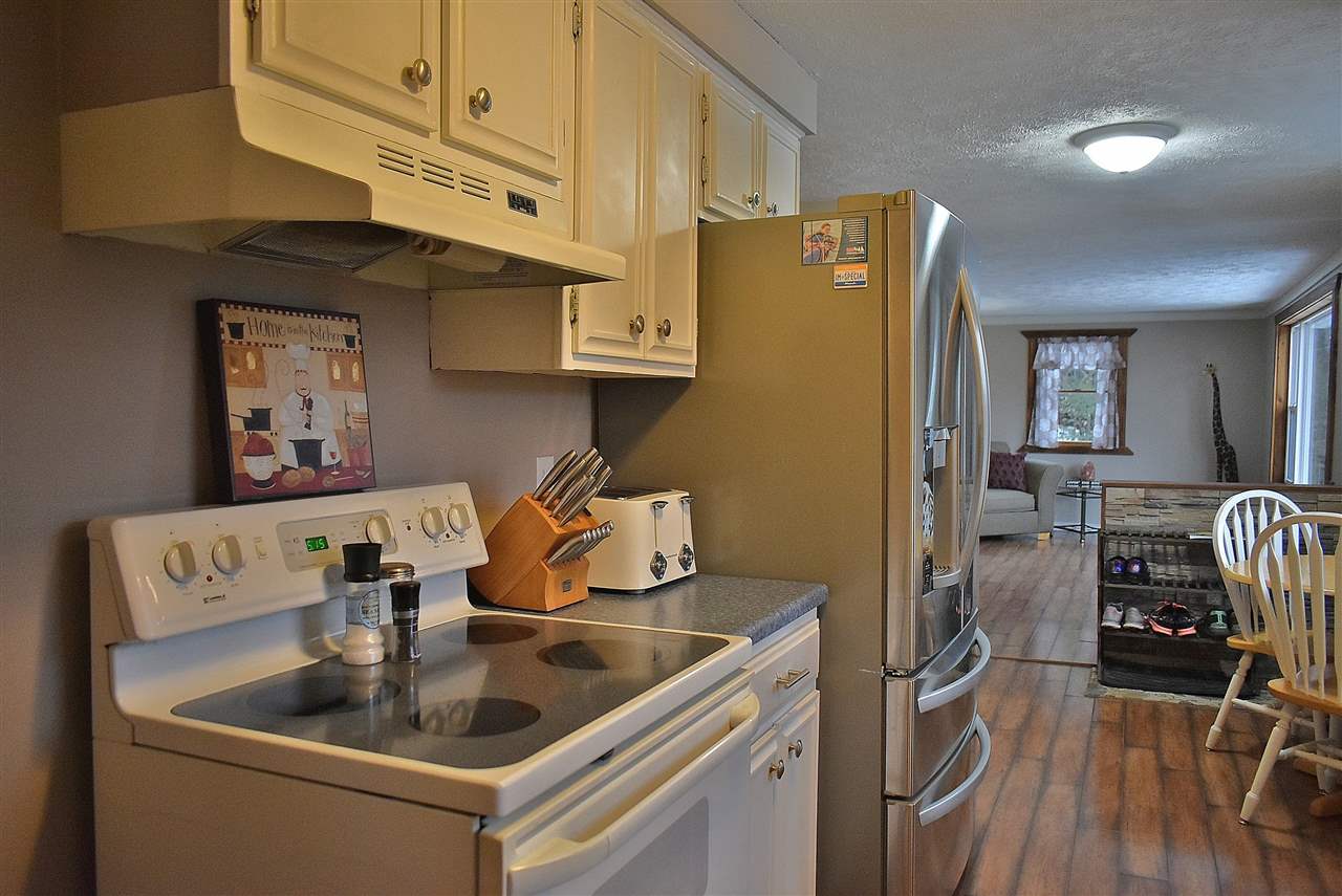 5214 Cedar Valley Road Traverse City, MI 49684 - Photo 16 of 47 1872912-15.JPG