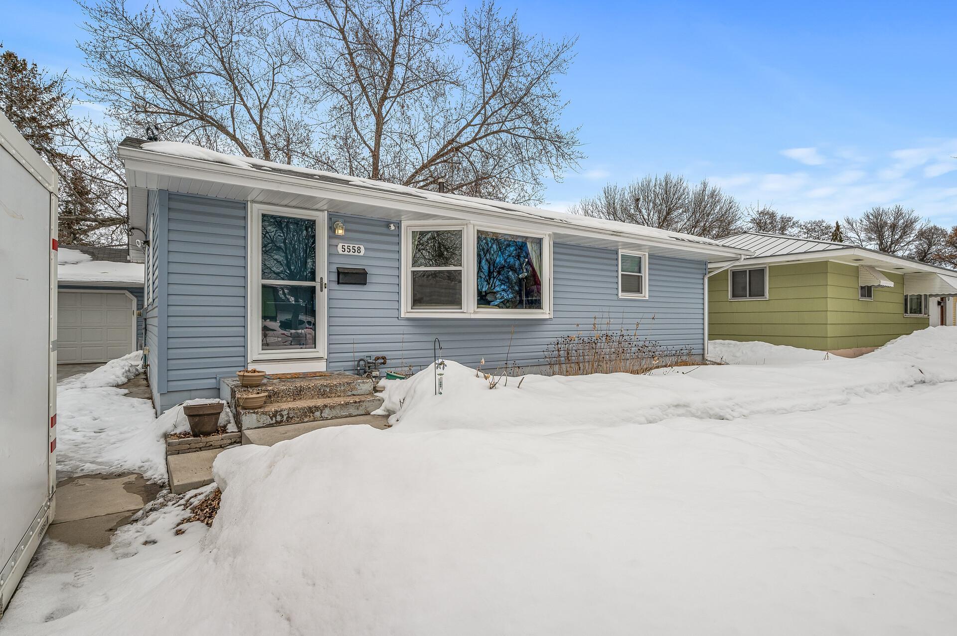 5558 Vera Cruz Avenue North, Crystal, MN 55429 Compass