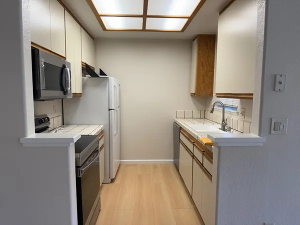 $2,995 | 5955 Lake Almanor Drive, San Jose, CA 95123