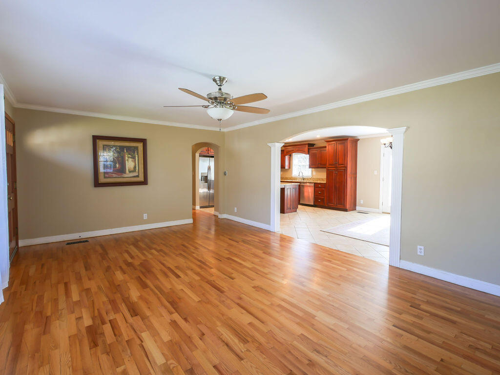 707 Cedar Springs Road Athens, TN 37303 - Photo 3 of 27 P1040913