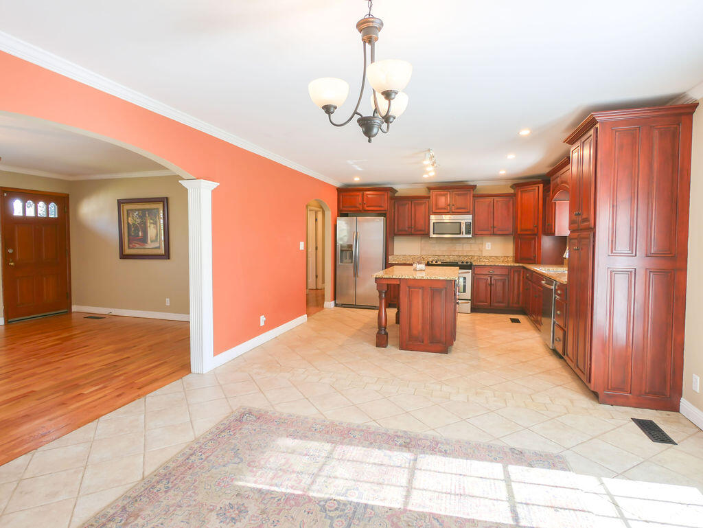 707 Cedar Springs Road Athens, TN 37303 - Photo 5 of 27 P1040916