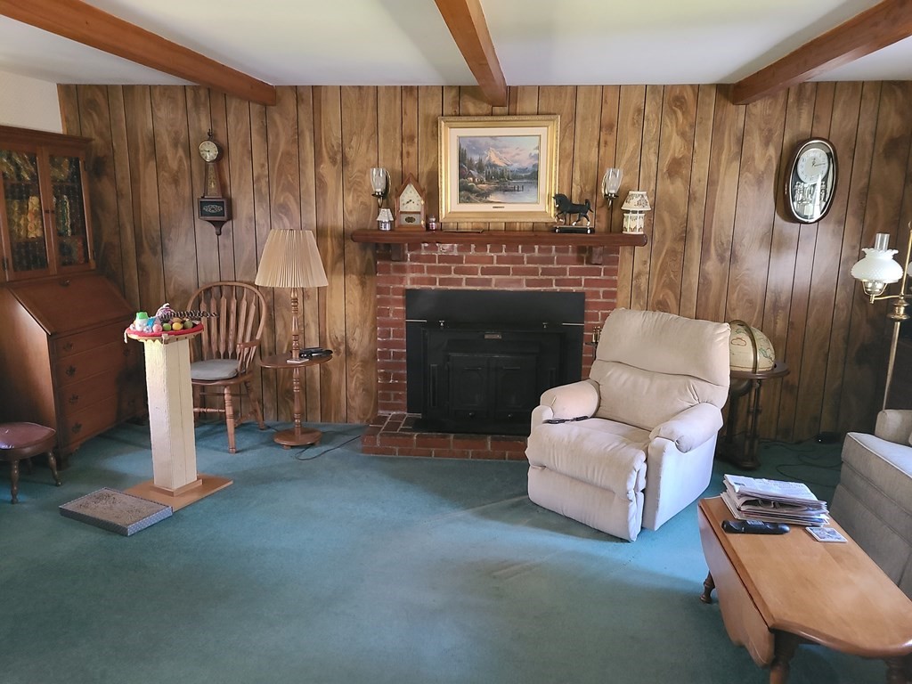 338 Rollstone Road Fitchburg, MA 01420 - Photo 10 of 26 Gallery Image 10