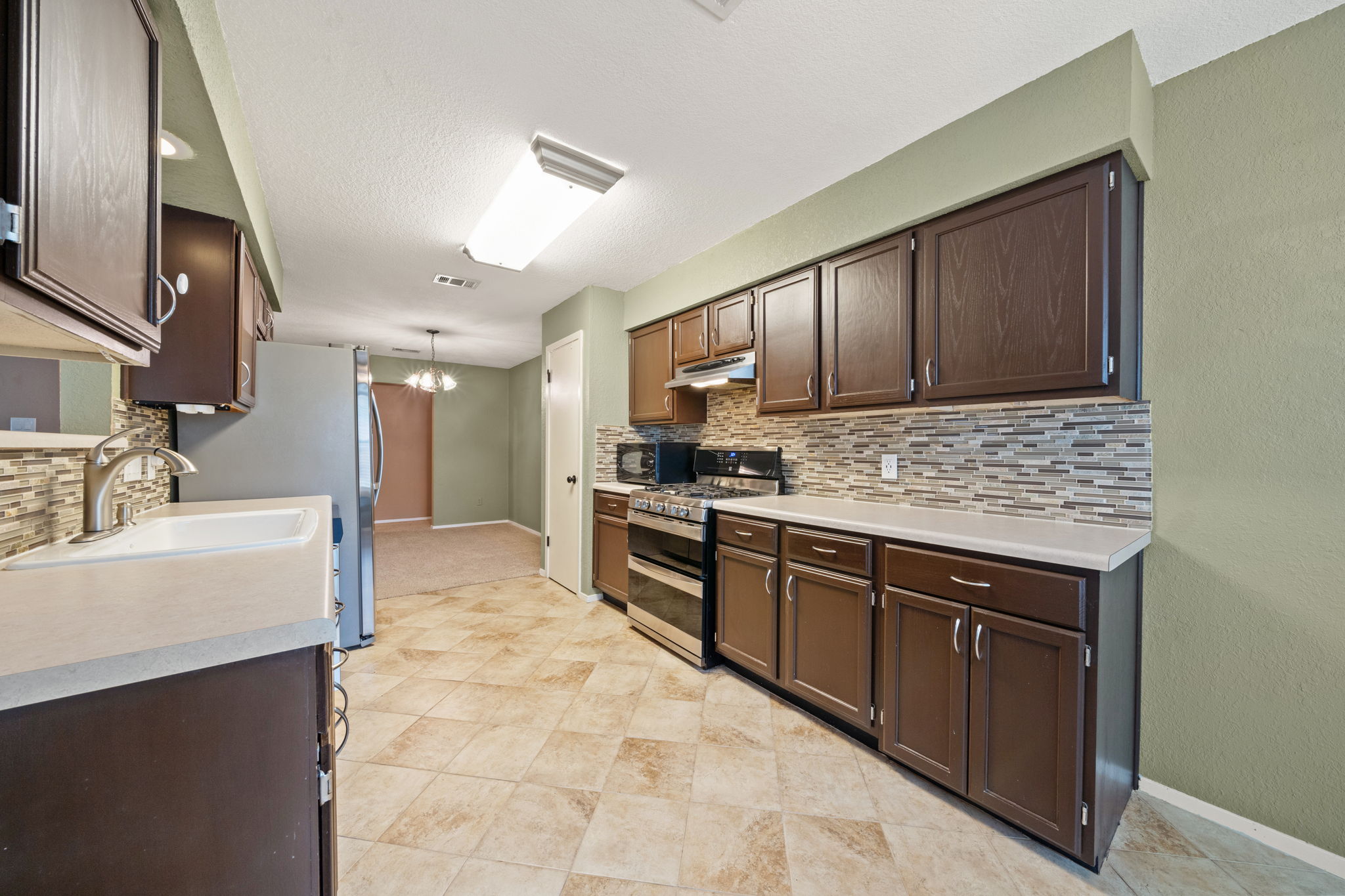9012 Texas Sun Drive Austin, TX 78748 - Photo 4 of 15