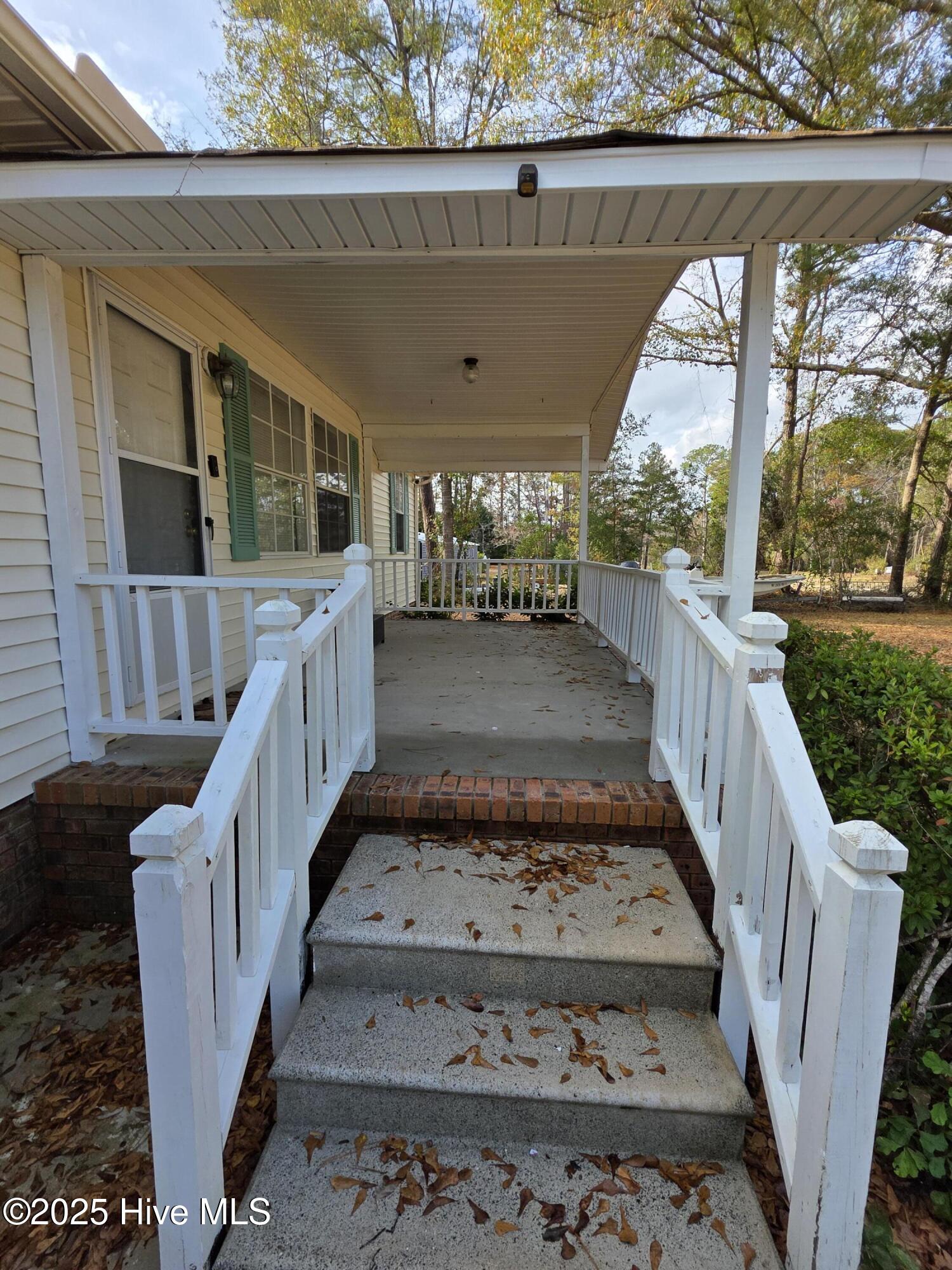 451 Baker Drive Southwest Supply, NC 28462 - Photo 3 of 28 597b6f0c-7610-4079-a343-be38f30ec640-1_a