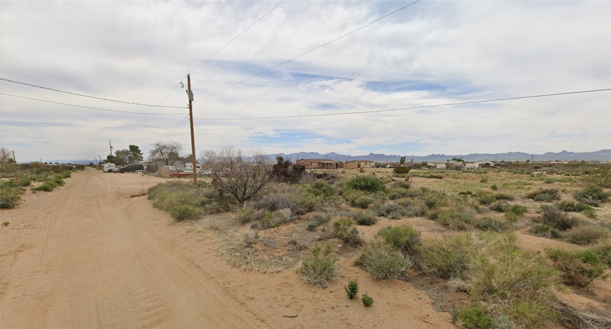 3813 Ajo Road Golden Valley, AZ 86413 - Photo 3 of 5 Gallery Image 3