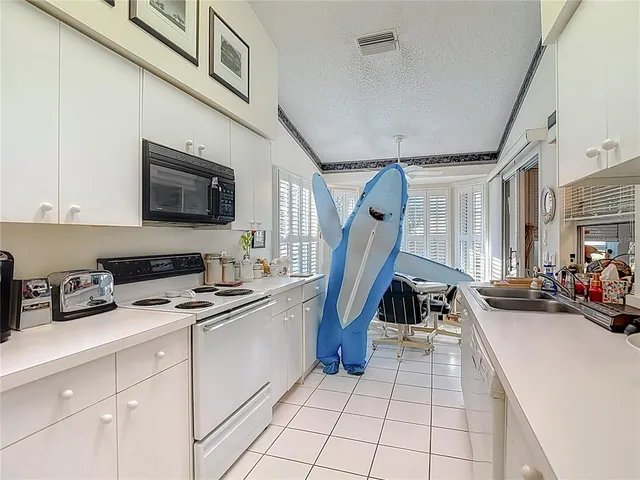 $292,000 | 2337 Hidden Trail Drive, Spring Hill, FL 34606