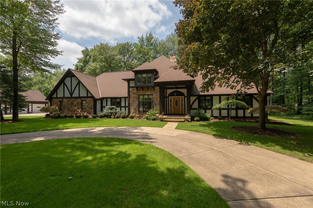350 County Line Road Gates Mills, OH 44040 - Photo 1 of 33