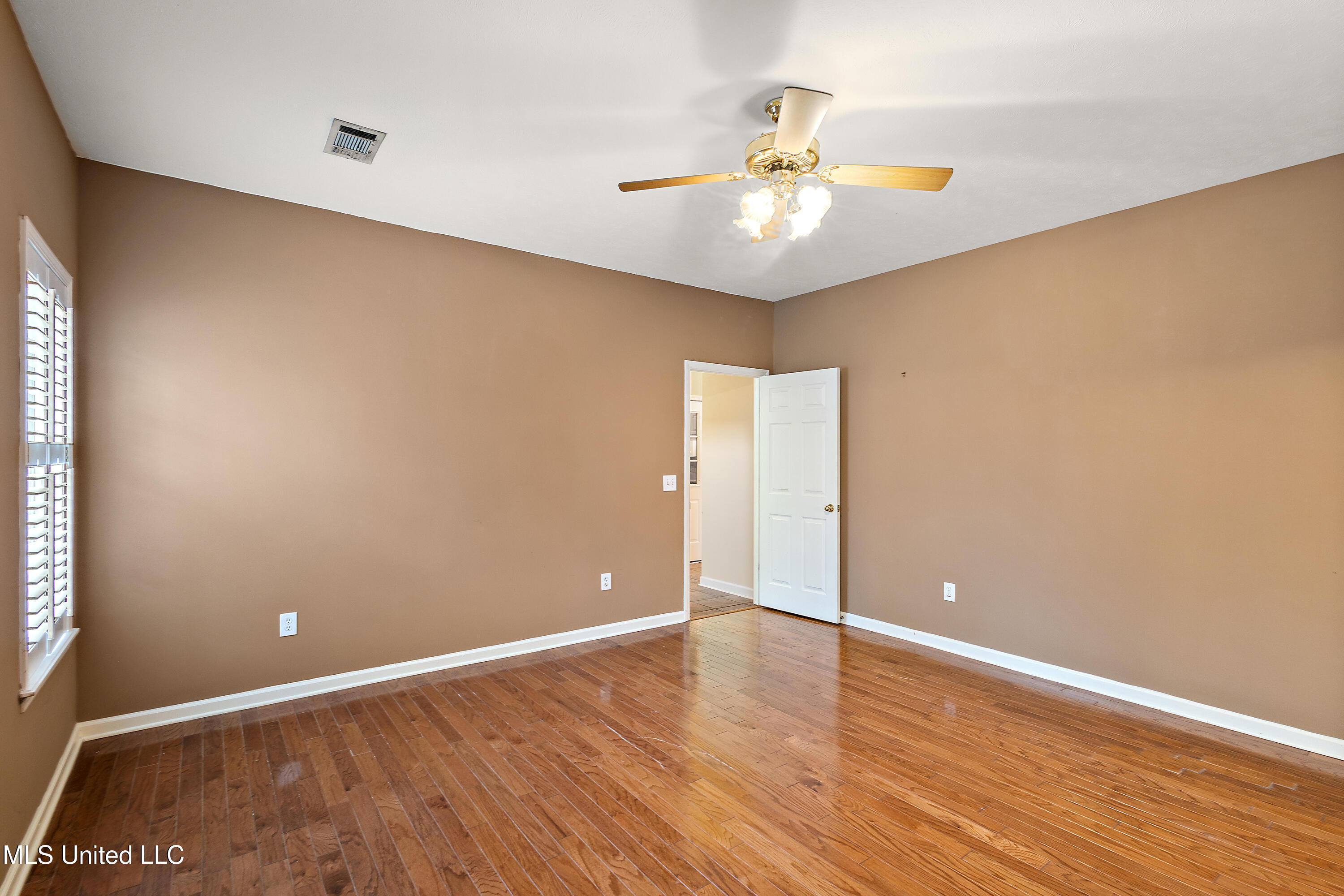 310 Fox Hollow Canton, MS 39046 - Photo 14 of 27 16-HTP_1164