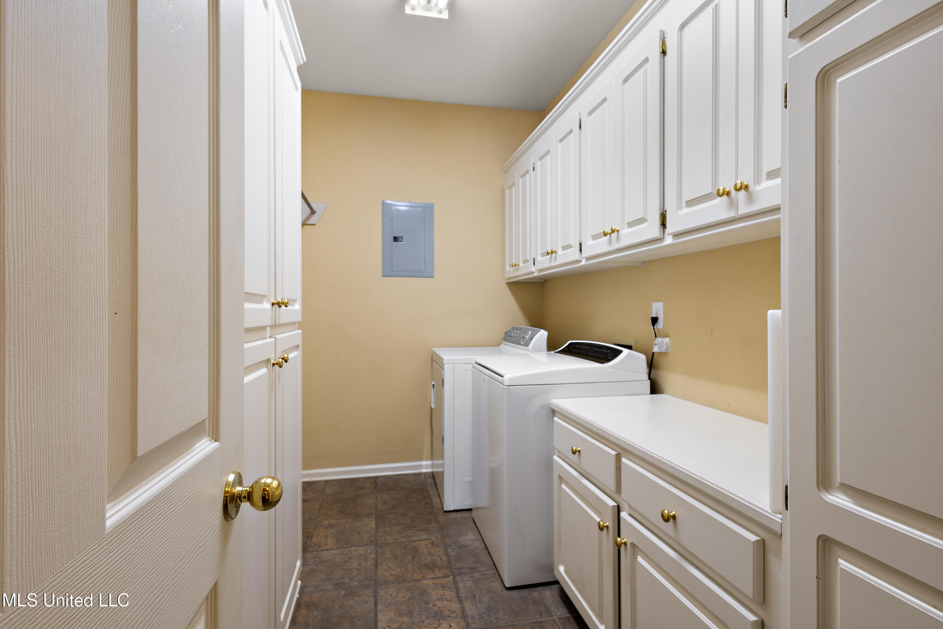 310 Fox Hollow Canton, MS 39046 - Photo 22 of 27 24-HTP_1188