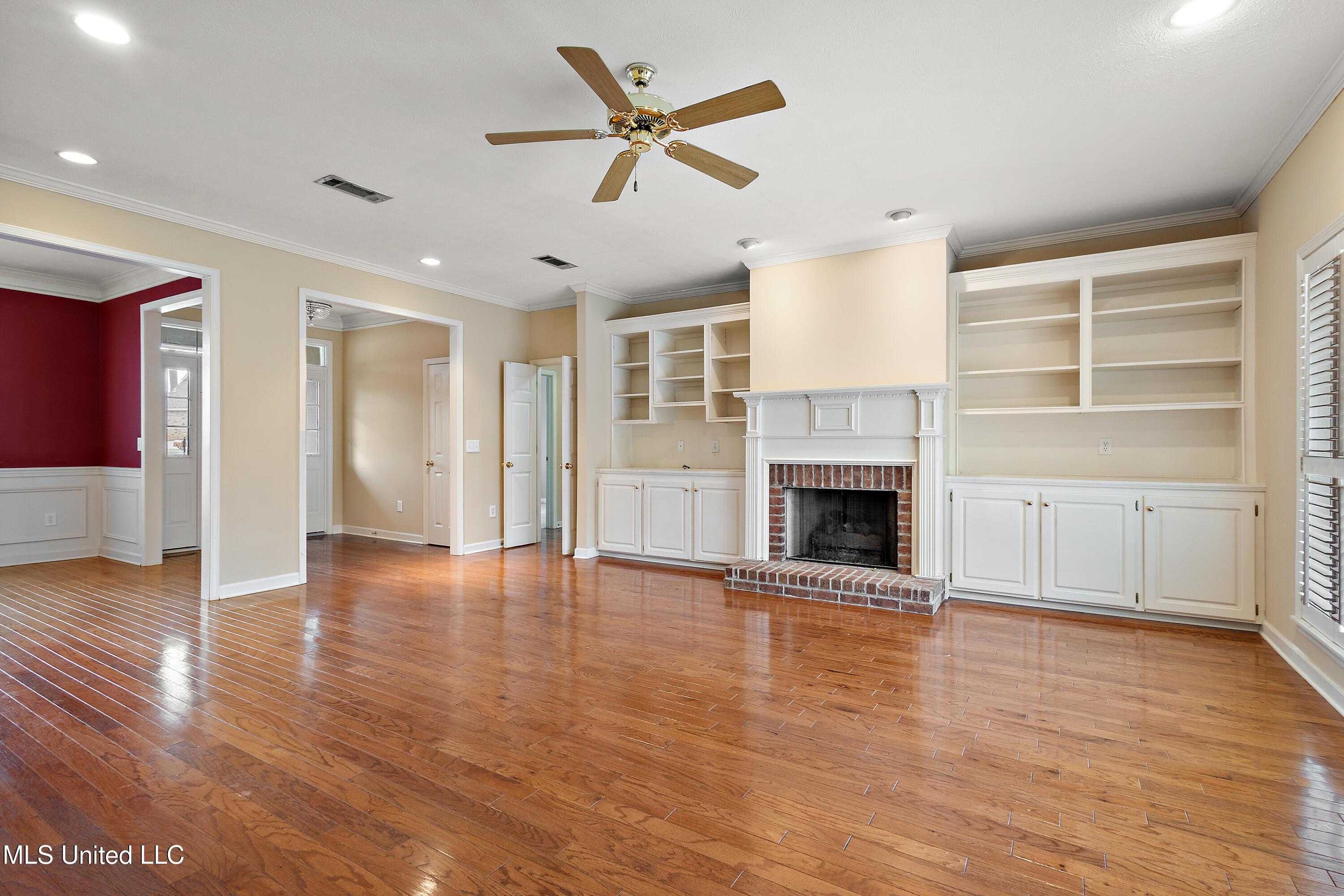 310 Fox Hollow Canton, MS 39046 - Photo 7 of 27 09-HTP_1143