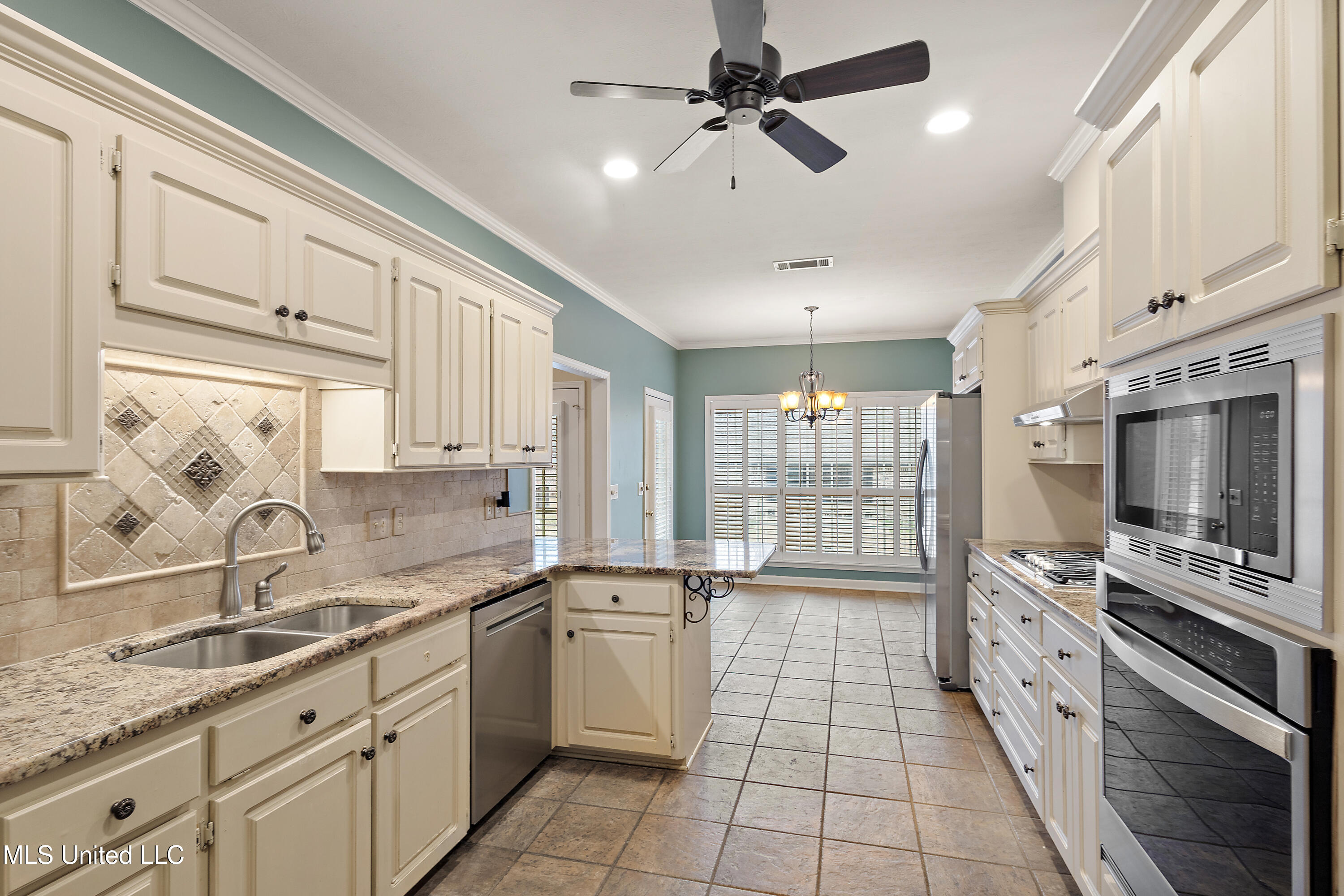 310 Fox Hollow Canton, MS 39046 - Photo 9 of 27 13-HTP_1155