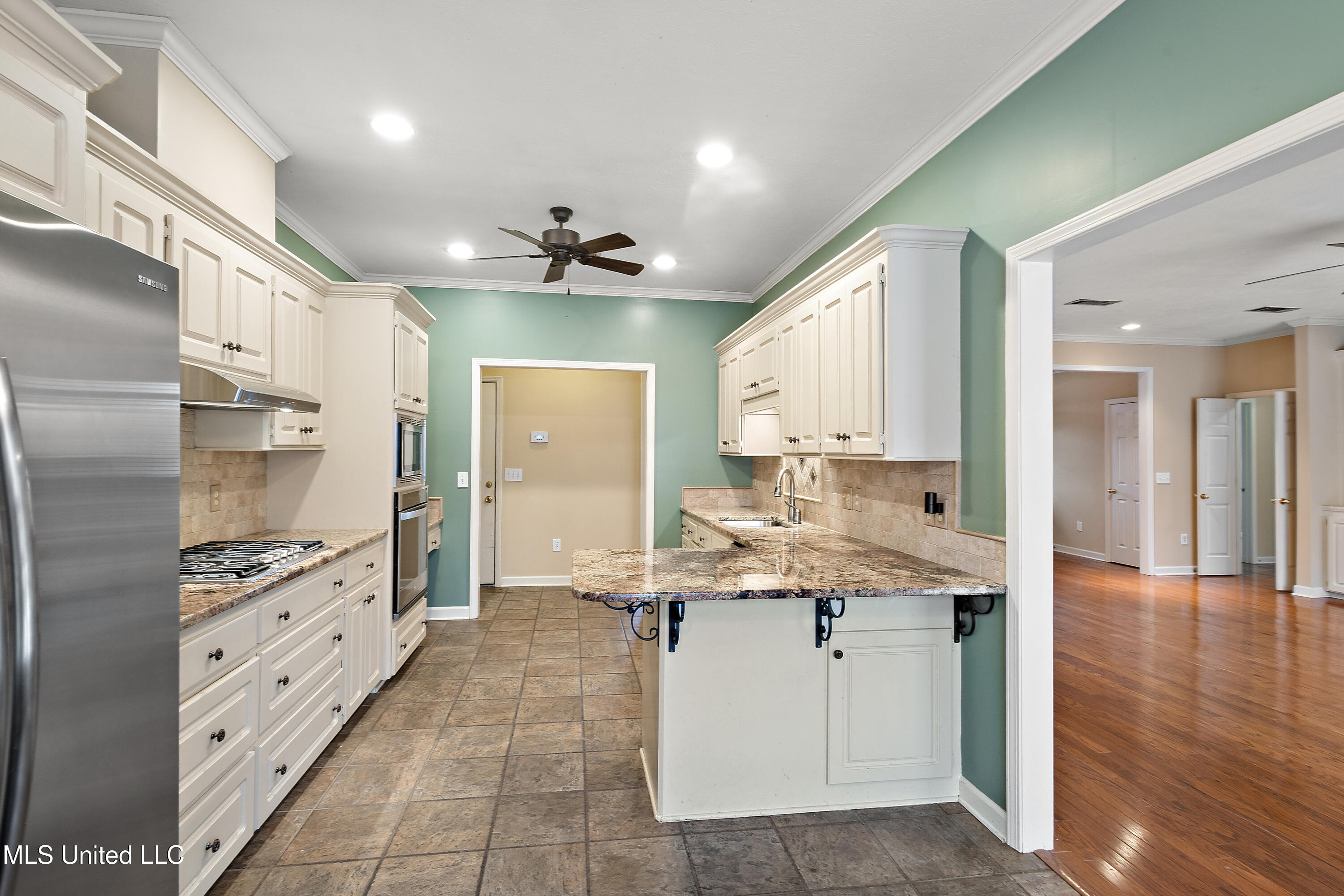 310 Fox Hollow Canton, MS 39046 - Photo 10 of 27 12-HTP_1152