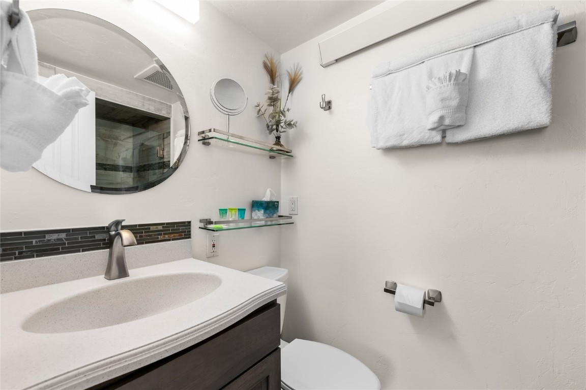 2626 Longthong Road, Unit 204 Steamboat Springs, CO 80487 - Photo 31 of 48 Gallery Image 31