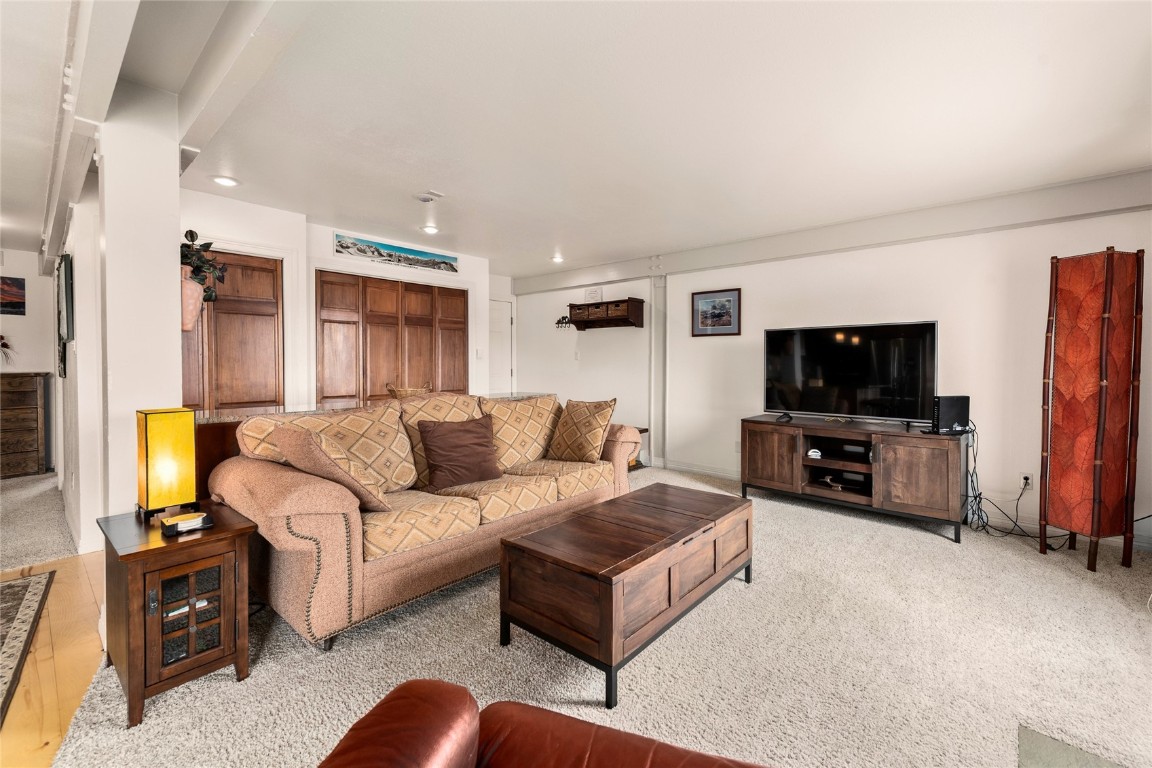 2626 Longthong Road, Unit 204 Steamboat Springs, CO 80487 - Photo 5 of 48 Gallery Image 5