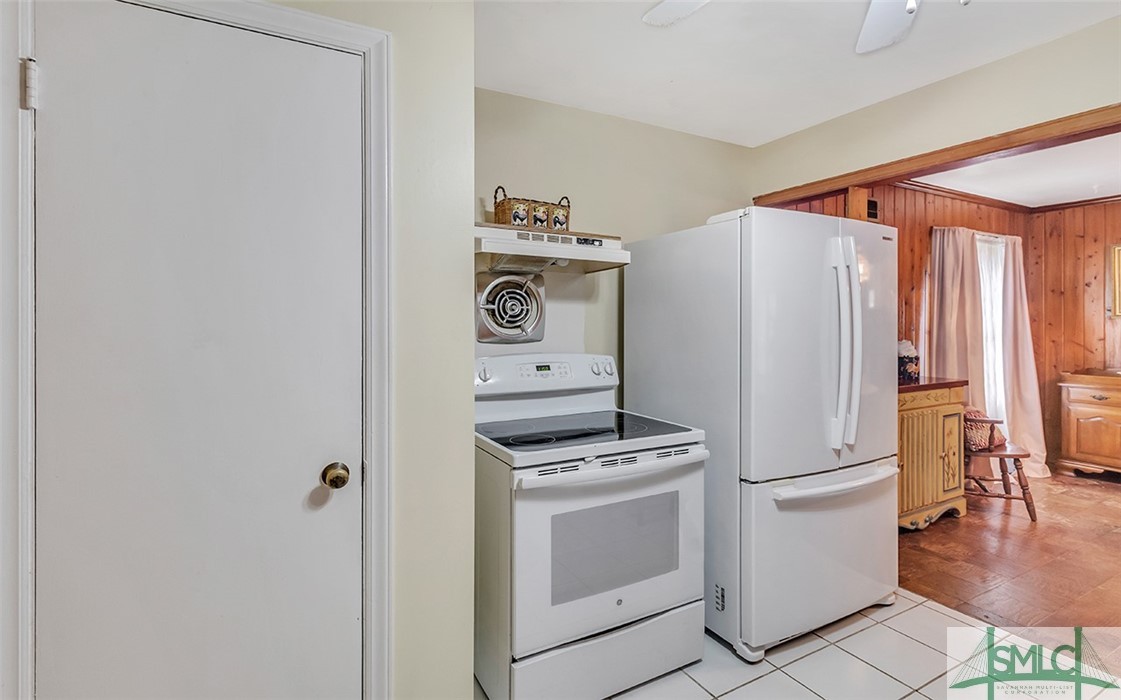 306 Windsor Road Savannah, GA 31419 - Photo 9 of 25