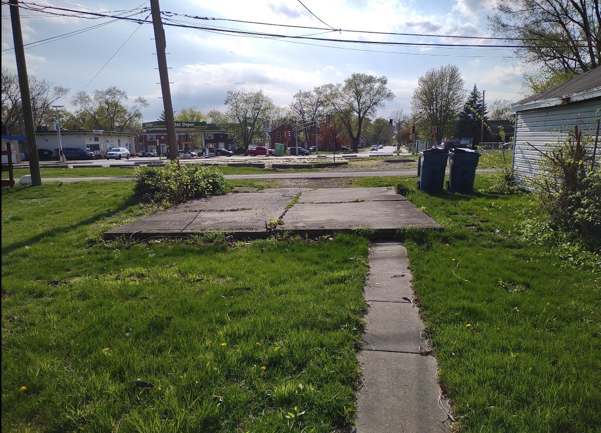 329 Albert Boulevard Kankakee, IL 60901 - Photo 3 of 12 a view of a park
