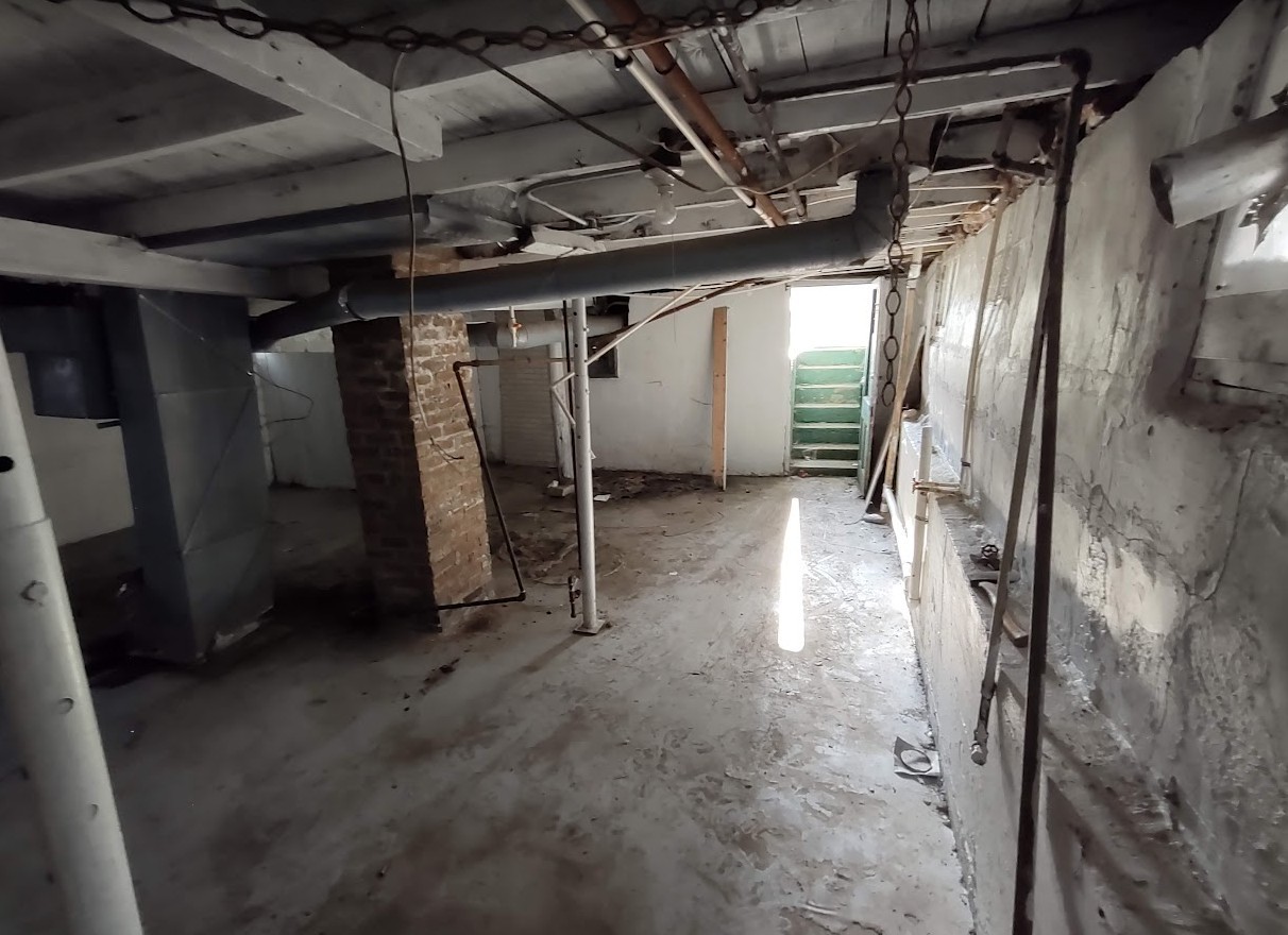 329 Albert Boulevard Kankakee, IL 60901 - Photo 9 of 12 a view of empty room