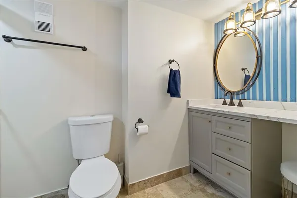 $1,950 | 1500 Park Beach Circle, Unit 2F, Punta Gorda, FL 33950