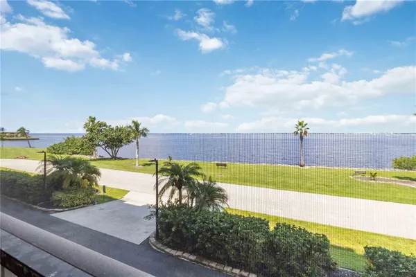 $1,950 | 1500 Park Beach Circle, Unit 2F, Punta Gorda, FL 33950