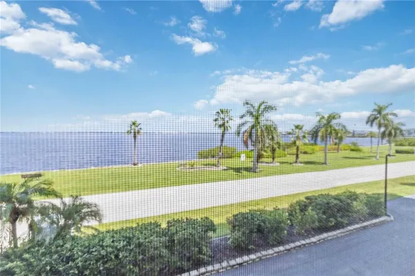 $1,950 | 1500 Park Beach Circle, Unit 2F, Punta Gorda, FL 33950