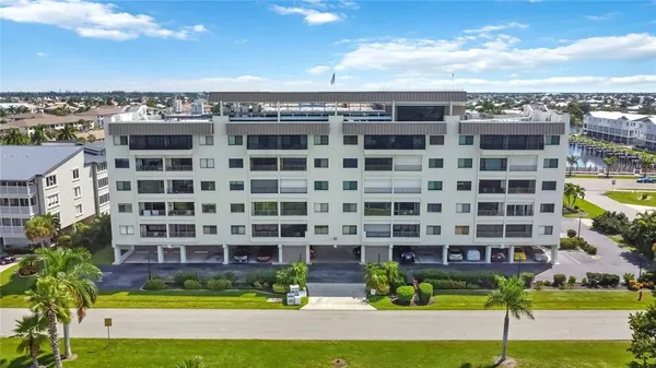 $1,950 | 1500 Park Beach Circle, Unit 2F, Punta Gorda, FL 33950