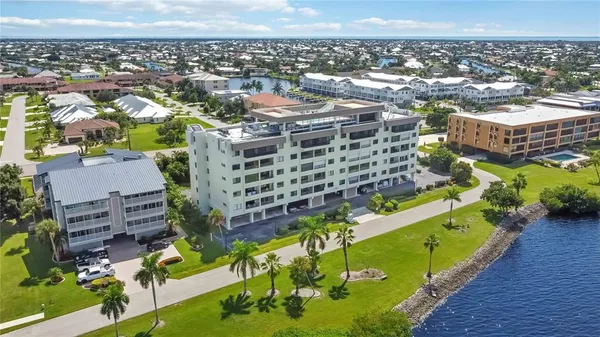 $1,950 | 1500 Park Beach Circle, Unit 2F, Punta Gorda, FL 33950