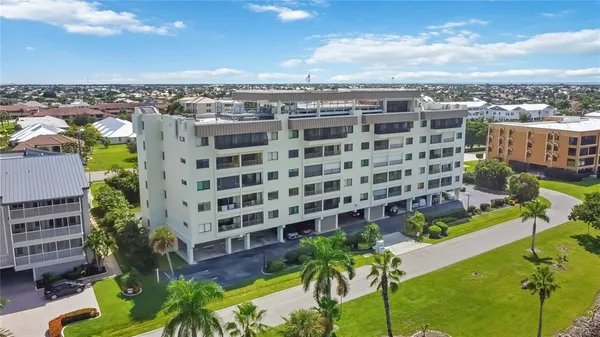 $1,950 | 1500 Park Beach Circle, Unit 2F, Punta Gorda, FL 33950