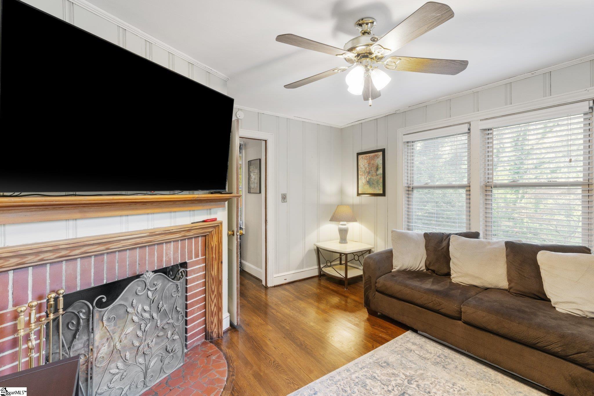 308 Chick Springs Road Greenville, SC 29609 - Photo 19 of 37 Gallery Image 19
