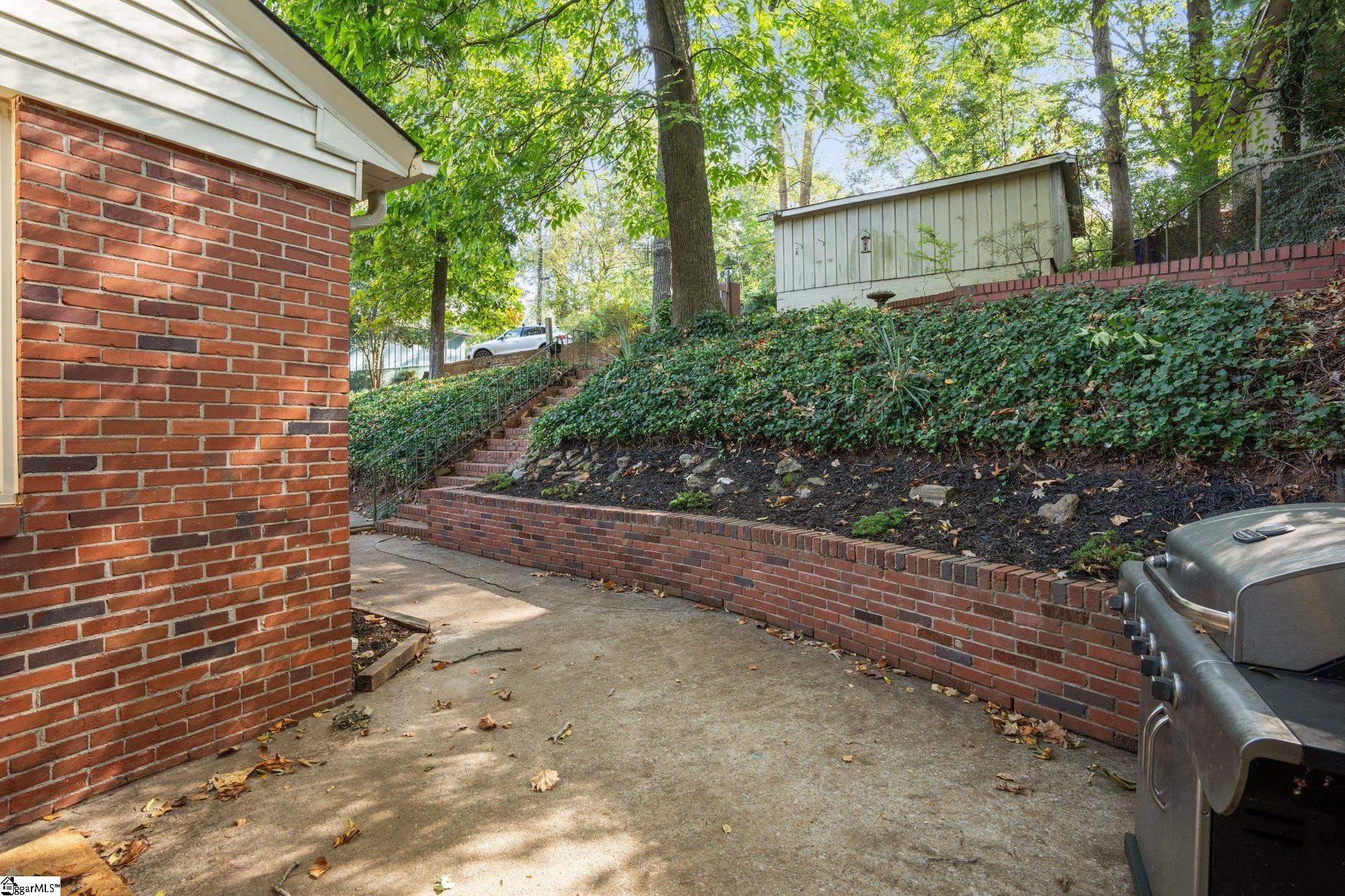 308 Chick Springs Road Greenville, SC 29609 - Photo 28 of 37 Gallery Image 28