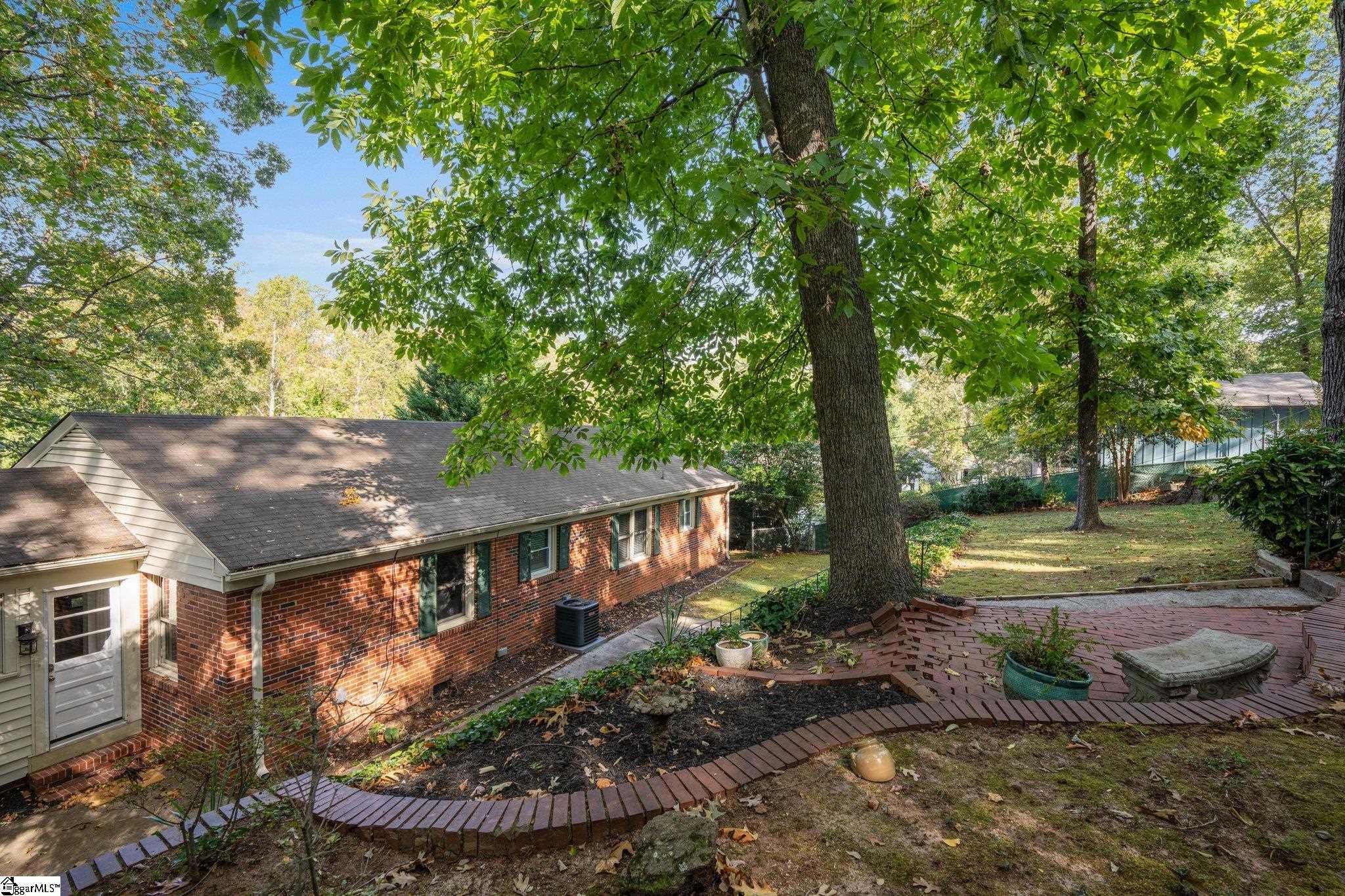 308 Chick Springs Road Greenville, SC 29609 - Photo 29 of 37 Gallery Image 29