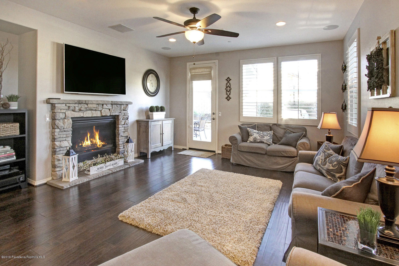 29033 Ridgecrest Court Valencia, CA 91354 - Photo 14 of 53 29033 Ridgecrest Ct Valencia MLS-16