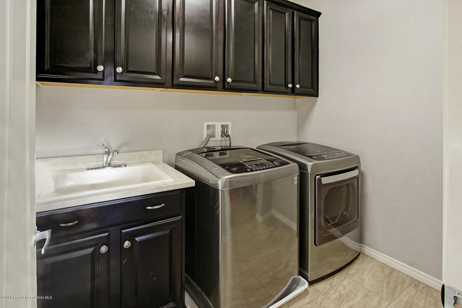 29033 Ridgecrest Court Valencia, CA 91354 - Photo 30 of 53 29033 Ridgecrest Ct Valencia MLS-37