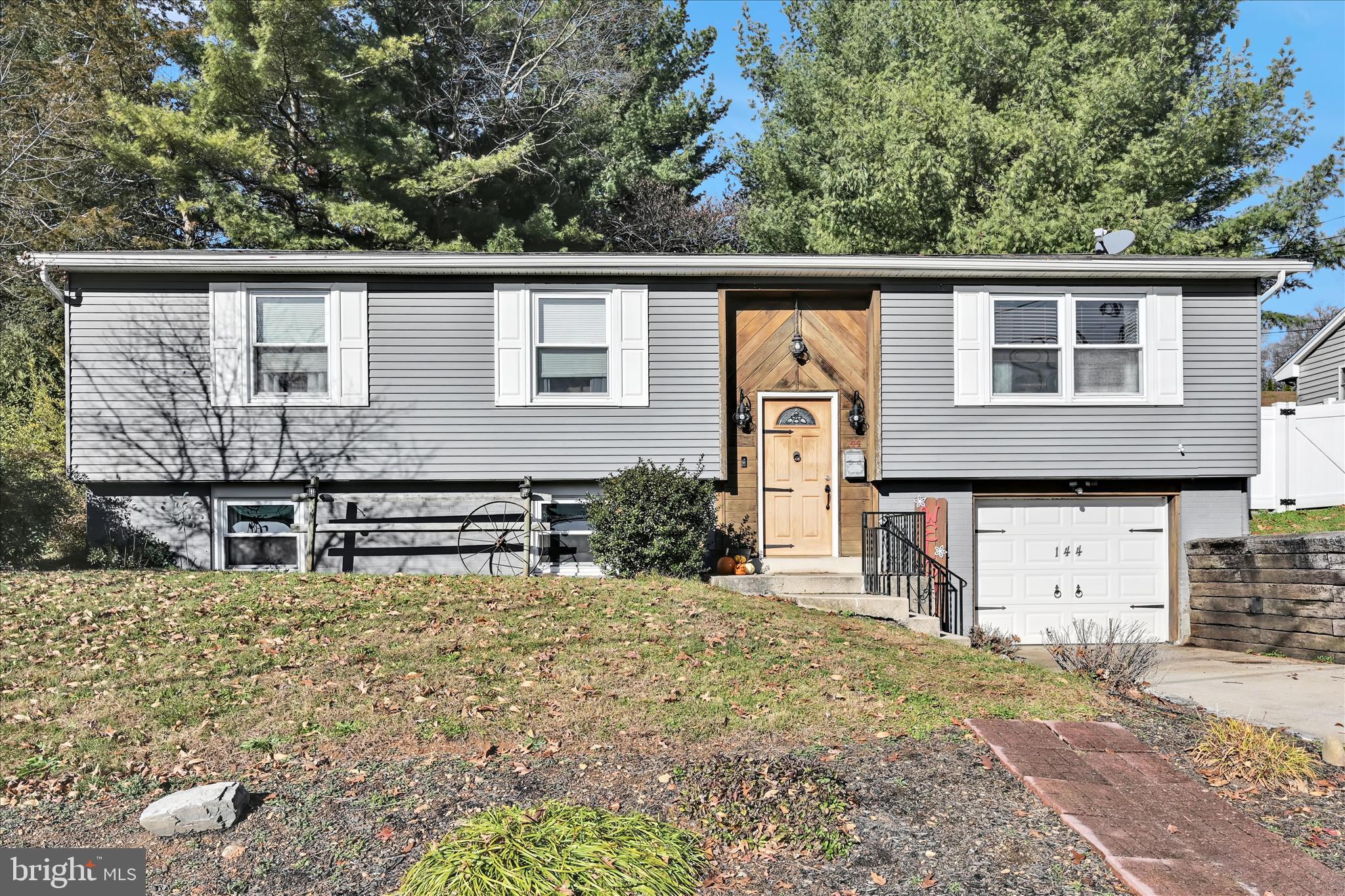 144 Rapho Street Manheim, PA 17545 - Photo 1 of 33 Front Exterior