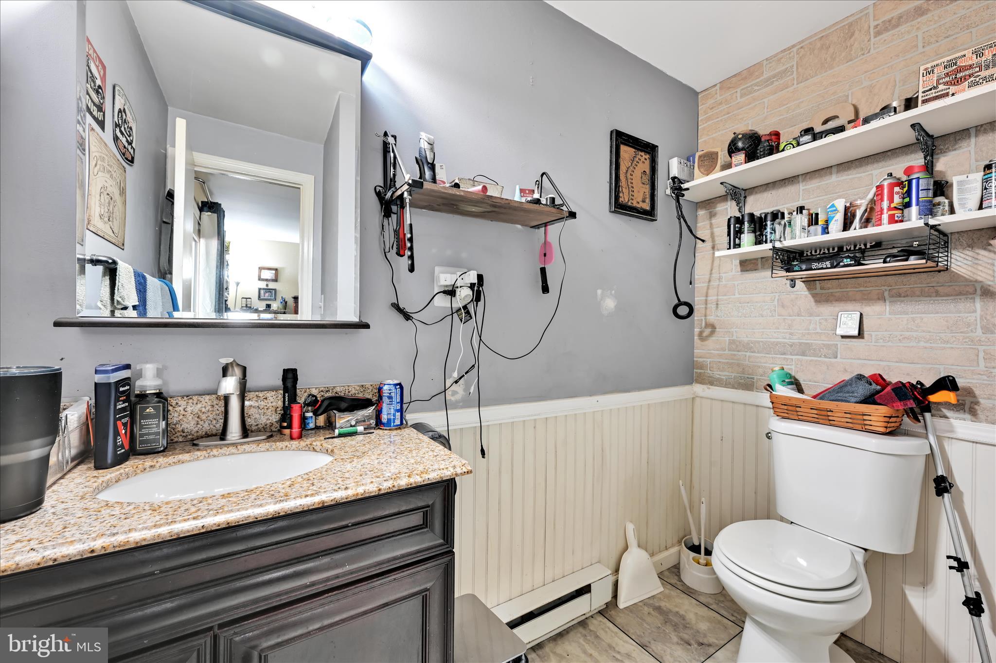 144 Rapho Street Manheim, PA 17545 - Photo 19 of 33 Bathroom