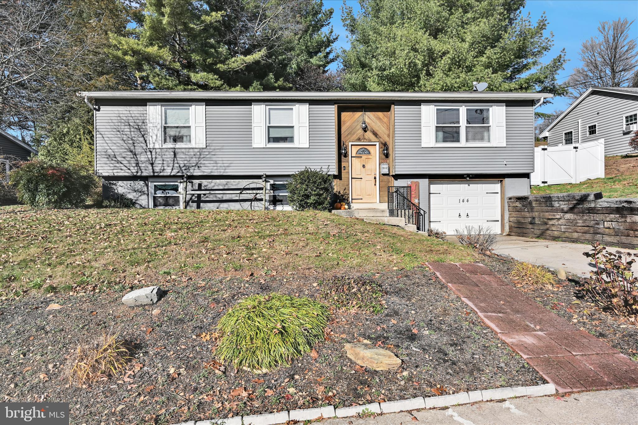 144 Rapho Street Manheim, PA 17545 - Photo 2 of 33 Front Exterior