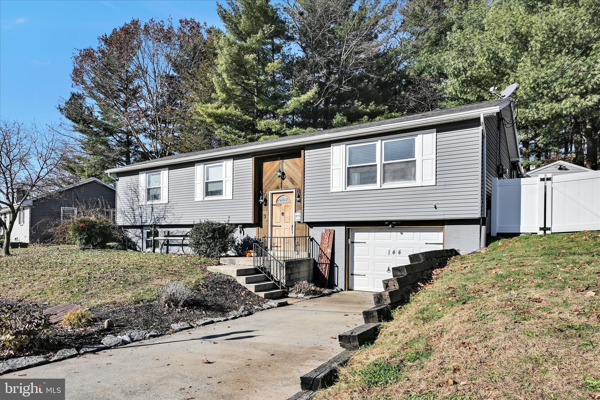 144 Rapho Street Manheim, PA 17545 - Photo 4 of 33 Front Exterior