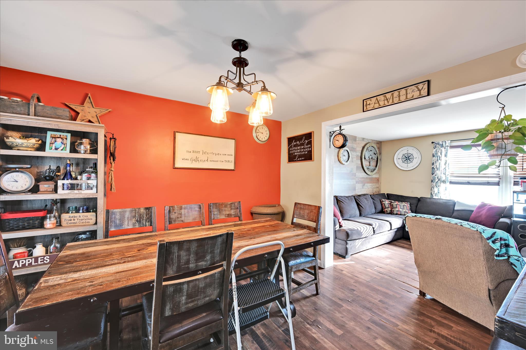 144 Rapho Street Manheim, PA 17545 - Photo 9 of 33 Dining Area
