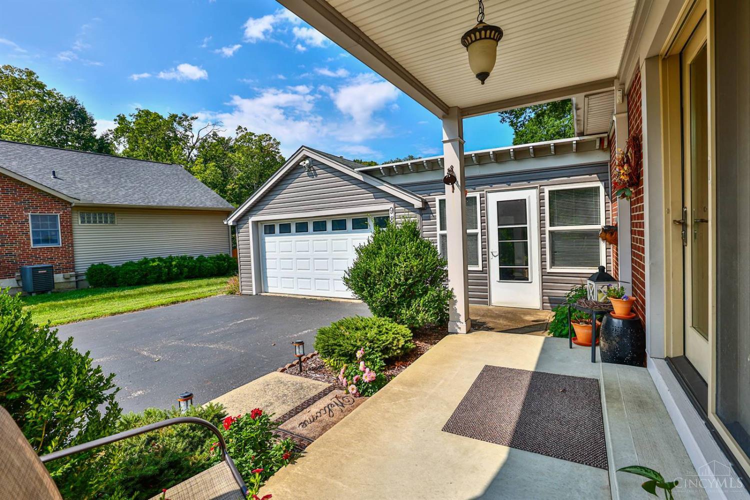 981 Asbury Road Cincinnati, OH 45255 - Photo 4 of 44 Gallery Image 4