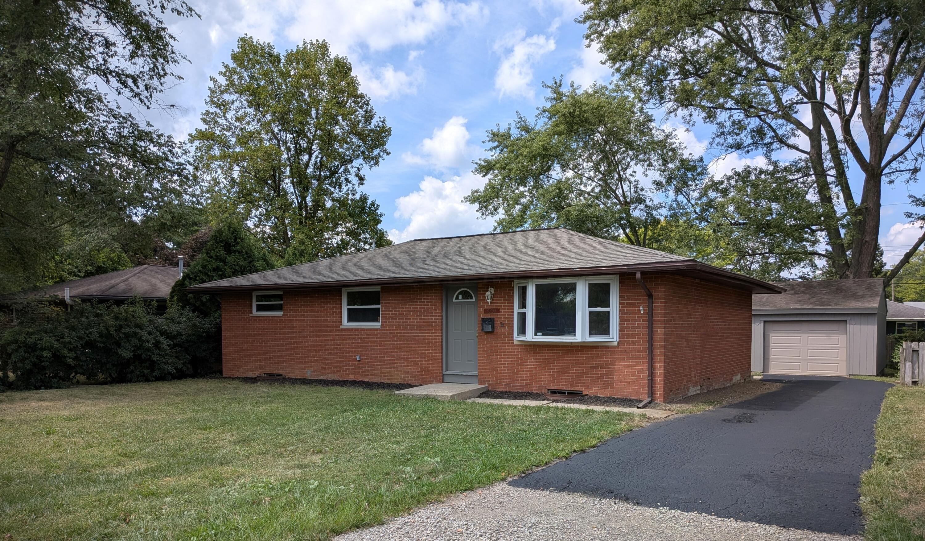4355 Maize Road Columbus, OH 43224 - Photo 2 of 26 PXL_20250823_161257859