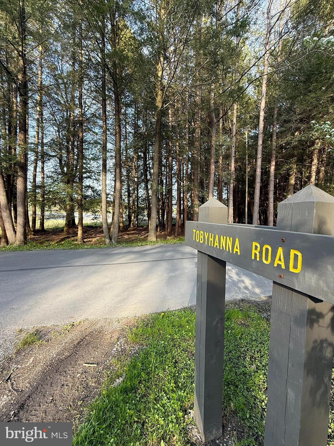 122 Tobyhanna Road Philipsburg, PA 16866 - Photo 17 of 17 a sign that is on a pole