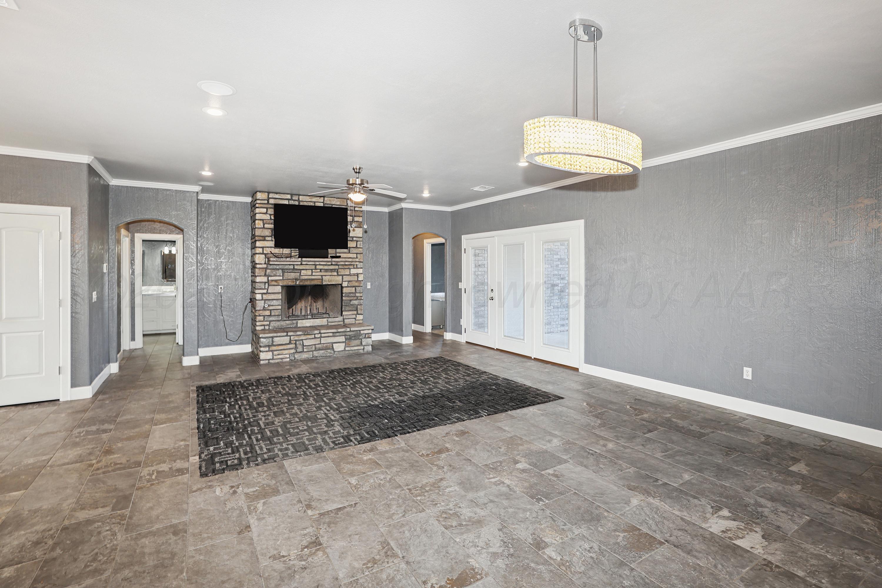 104 Axis Lane White Deer, TX 79097 - Photo 7 of 40 7-Living Area