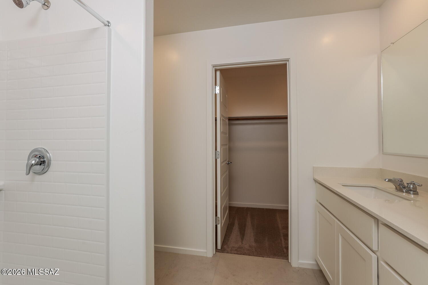 7068 West Indian Clover Way Tucson, AZ 85757 - Photo 10 of 17 10-photo-Main-Bathroom-0dab4459-9cca-452
