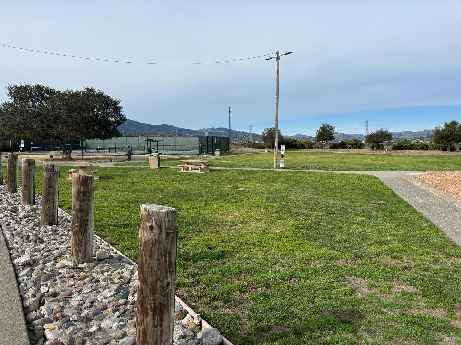 133 Montego Key Novato, CA 94949 - Photo 10 of 44
